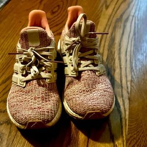 Women’s Adidas Ultra Boost Sz 5.5